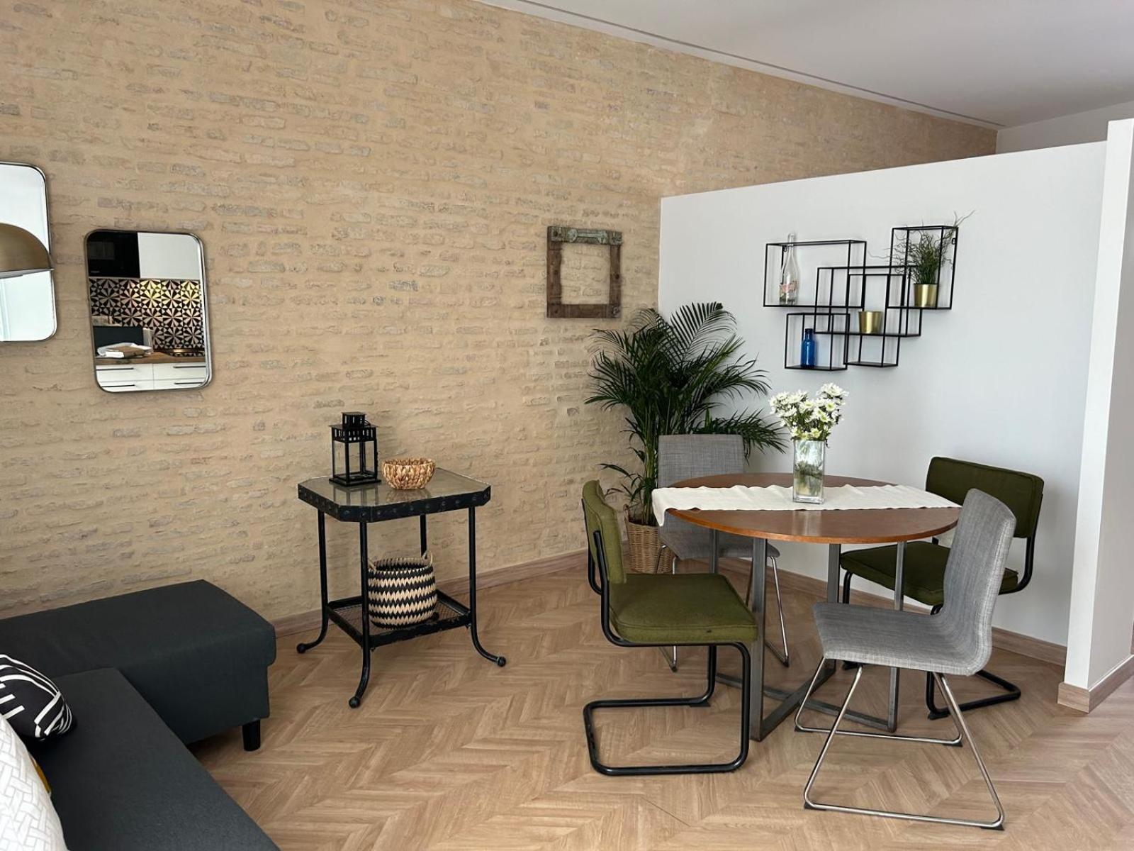 Center Apartment Fully Eqquiped Opcional Breakfast Sevilha Exterior foto